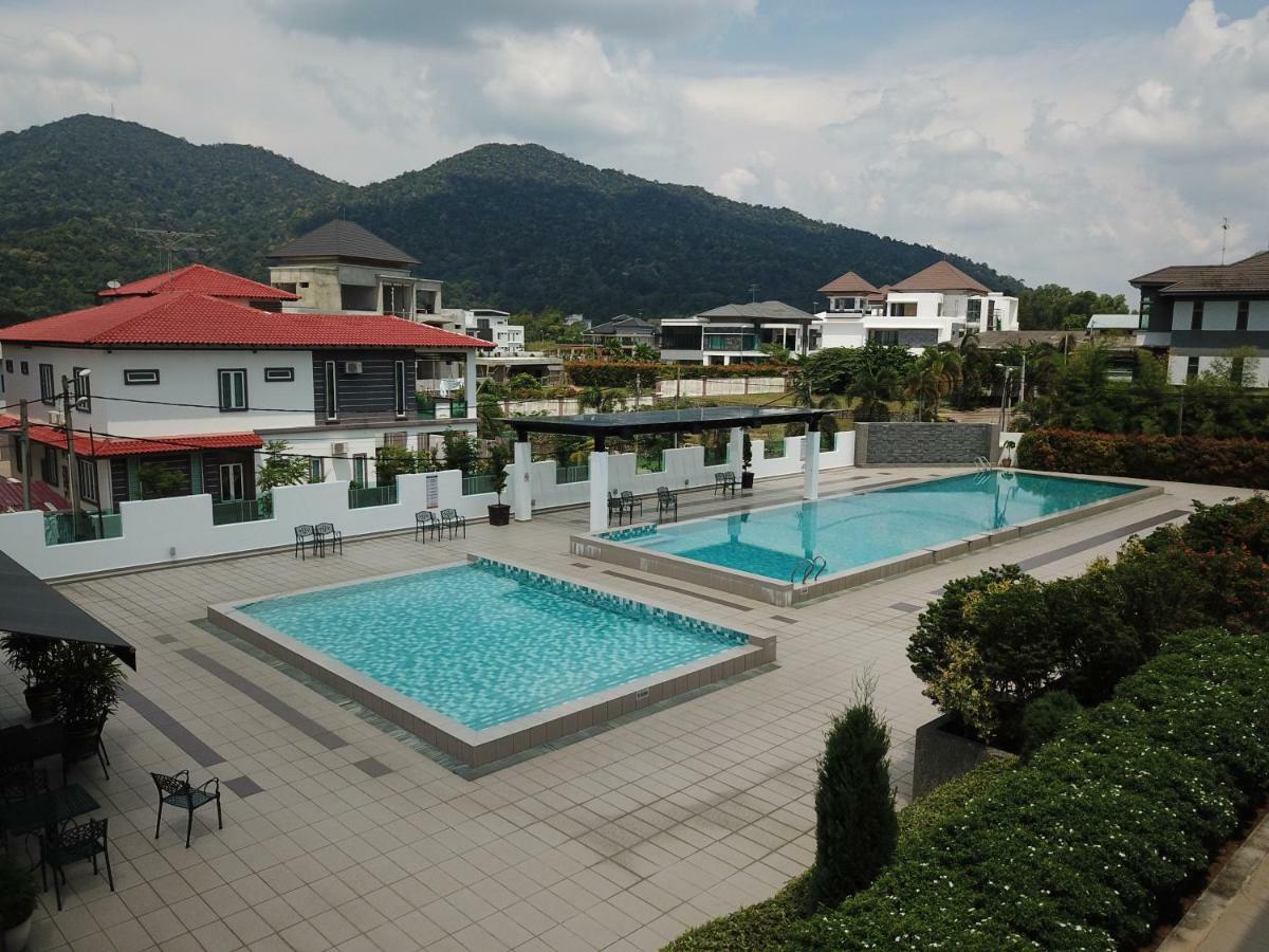 Hotel Casa Bianca Kluang Exterior foto