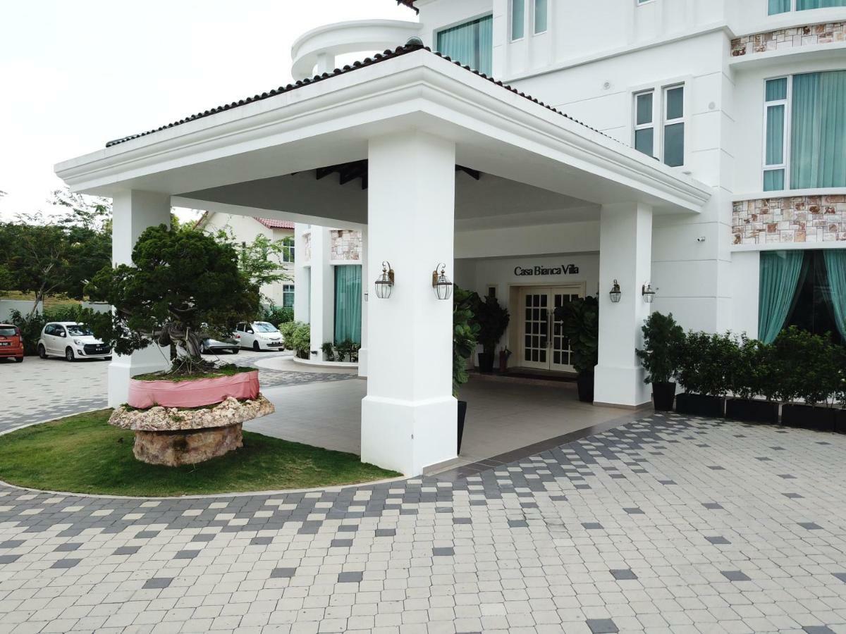 Hotel Casa Bianca Kluang Exterior foto