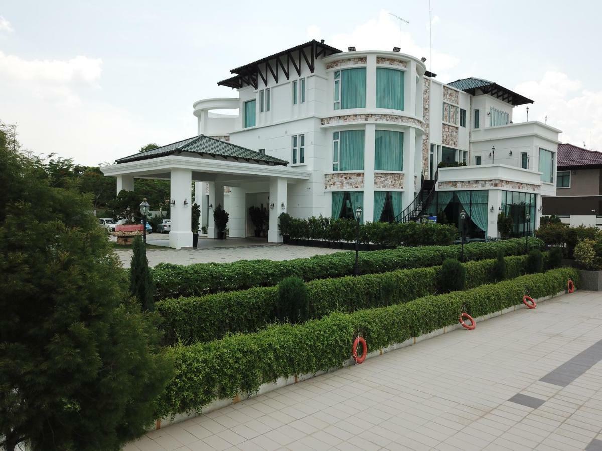 Hotel Casa Bianca Kluang Exterior foto